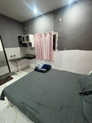 Master Bedroom in 1 RK Villa at Gomti Nagar – for Rent