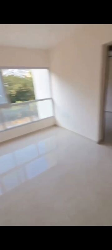 Room in 2 BHK Apartment at Piramal Vaikunth, Balkum Pada – for Sale