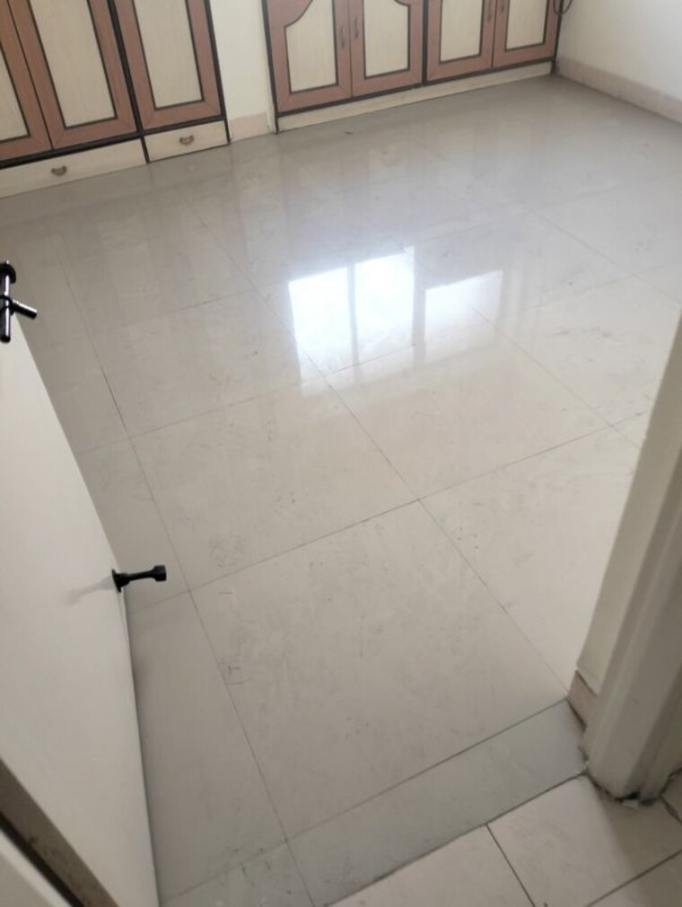 Bathroom, dorabjee-paradise-building-a-b-condominium 3.5 Bedroom 3000 Sq.Ft. Villa In Mohammadwadi Pune 10056300