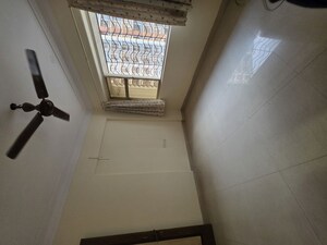 Room in 1 BHK Apartment at Agarwal Trinity Towers, Malad West – for Rent