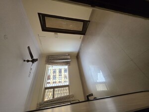 Room in 1 BHK Apartment at Agarwal Trinity Towers, Malad West – for Rent