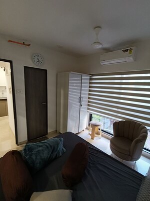 Bedroom in 1 BHK Apartment at Platinum Casa Millennia, Andheri West – for Rent