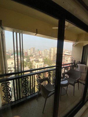 Kitchen in 3 BHK Apartment at Lokhandwala Complex, Andheri West – for Rent