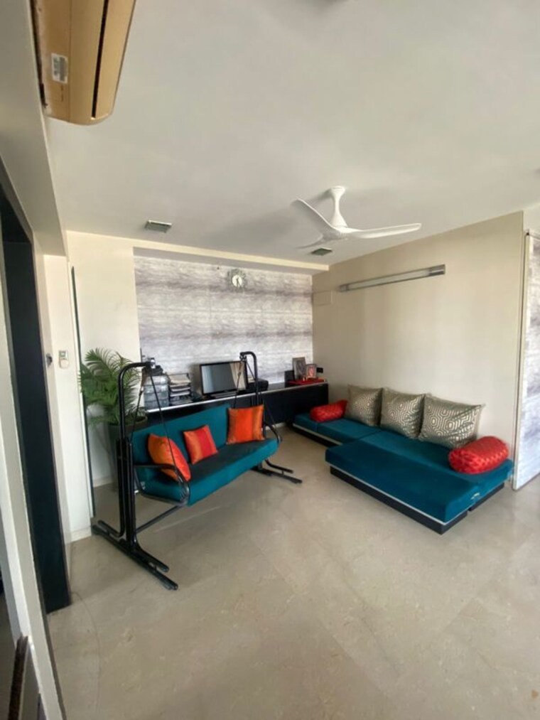 Bedroom, lokhandwala-complex 3 Bedroom 1000 Sq.Ft. Apartment In Andheri West Mumbai 10056355