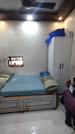 1 BHK + Pooja Room Apartment For Sale in Seawoods Sector 48