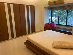 2 BHK + Pooja Room Apartment For Rent in Shefali Apartment Santacruz