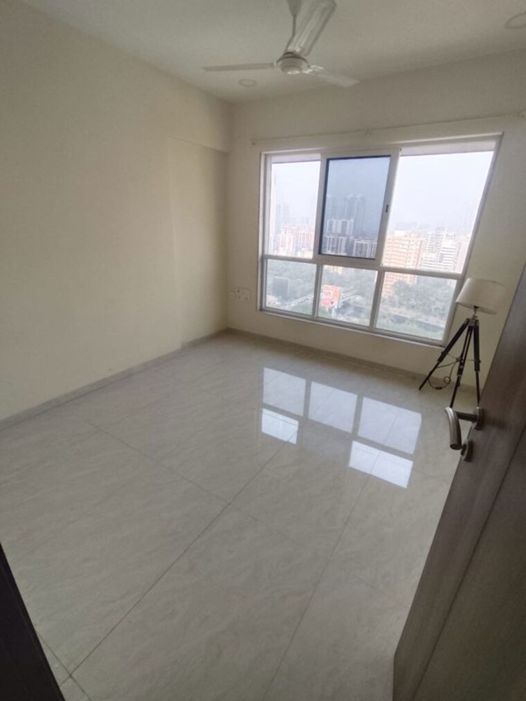 Room, supreme-19 2 Bedroom 638 Sq.Ft. Apartment In Lokhandwala Mumbai 10056360