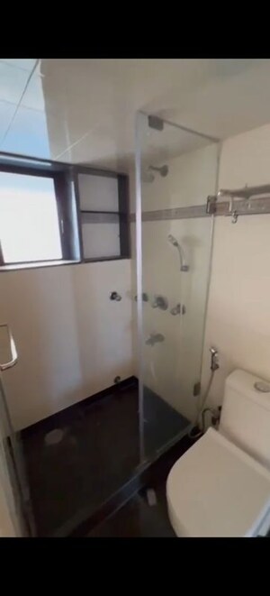 Master Bedroom in 3 BHK Apartment at Clifton Apartment, Andheri West – for Rent