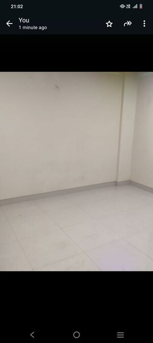 Room in 1 BHK Apartment at Ajmera Society, Bhawani Peth – for Rent