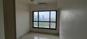 Room in 3 BHK Apartment at Kalpataru Magnus, Bandra East – for Rent