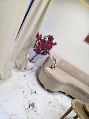 Furnished Amenities in 3 BHK Apartment at Dosti Eastern Bay, Wadala – for Rent