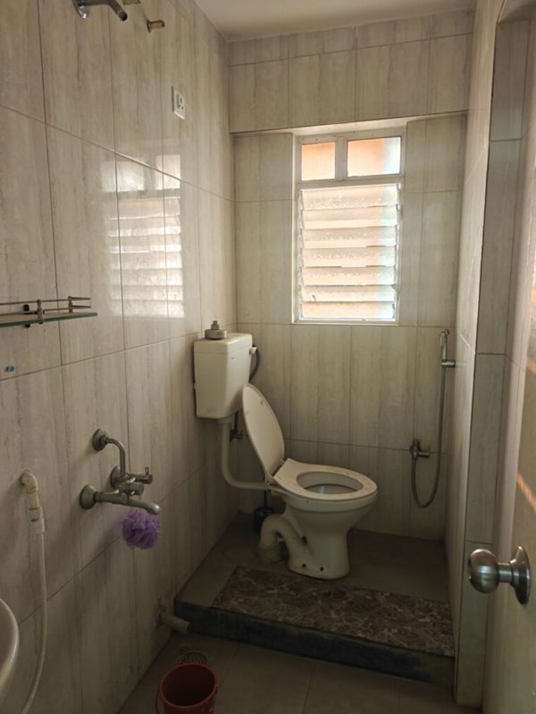Bathroom, gera-shrishti 1 Bedroom 630 Sq.Ft. Apartment In Wagholi Pune 10056418