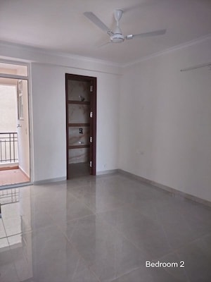 Room in 3 BHK Apartment at Riverdale Hazelwood Residences, High Ground – for Rent