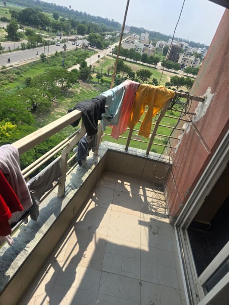 Balcony, bptp-discovery-park 2 Bedroom 1200 Sq.Ft. Apartment In Sector 80 Faridabad 10056429