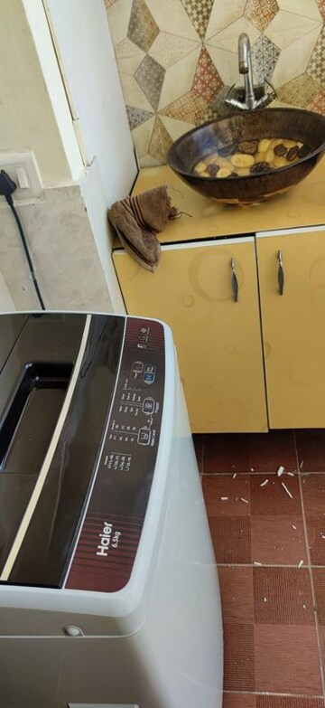 Furnished Amenities in 3 BHK Apartment at Gardenia Golf City, Sector 75 – for Rent