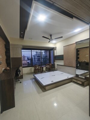 Team Area in 3 BHK Apartment at Beverly Park, Nerul – for Rent