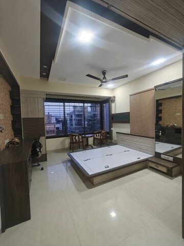 Team Area in 3 BHK Apartment at Beverly Park, Nerul – for Rent