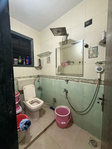 Master Bedroom in 3 BHK Apartment at Nageshwar Dham Chs, Seawoods – for Rent