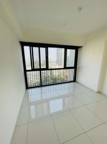 Room in 2 BHK Apartment at Duville Riverdale Heights, Kharadi – for Rent