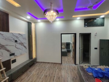 Bedroom in 2 BHK Builder Floor at Sector 6 – for Rent