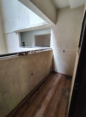 Furnished Amenities in 2 BHK Apartment at VTP Beaumonde, Kharadi – for Rent