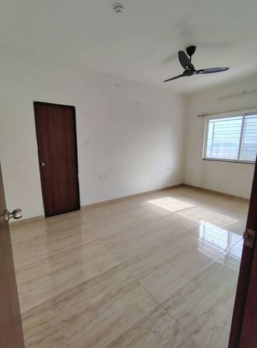 Room in 2 BHK Apartment at VTP Beaumonde, Kharadi – for Rent