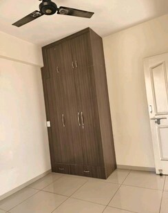3 BHK Apartment For Rent in Wave Dream Homes