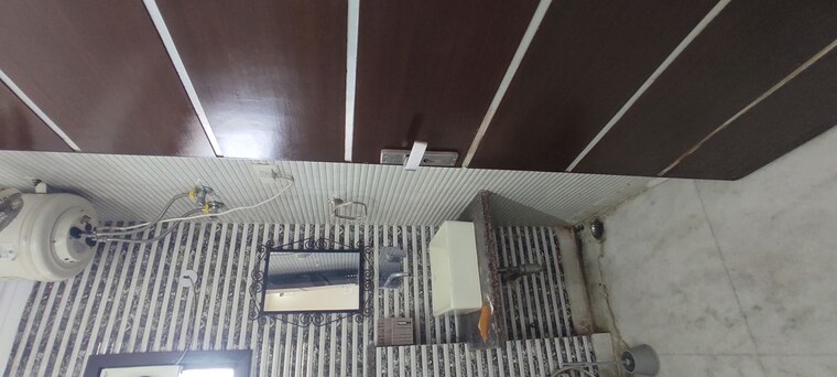 Bathroom, new rajinder nagar 3 Bedroom 1500 Sq.Ft. Builder Floor In New Rajinder Nagar Delhi 10056479
