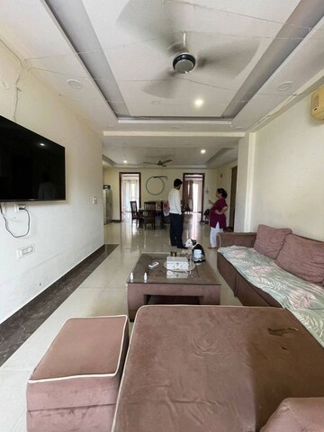 Kitchen in 3 BHK Builder Floor at Sector 38 – for Rent