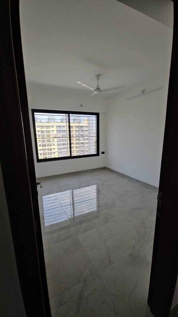 Room in 2 BHK Apartment at Unique Youtopia, Kharadi – for Rent