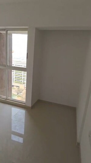 Room in 1 BHK Apartment at Lodha Upper Thane Meadows, Anjur – for Sale