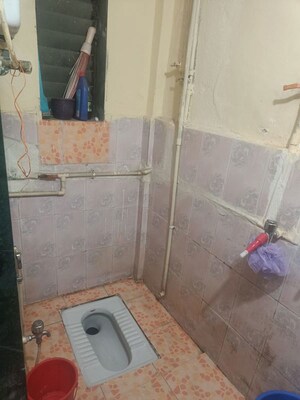 Bathroom in 1 RK Apartment at Ashirwad CHS Andheri East, Andheri East – for Rent