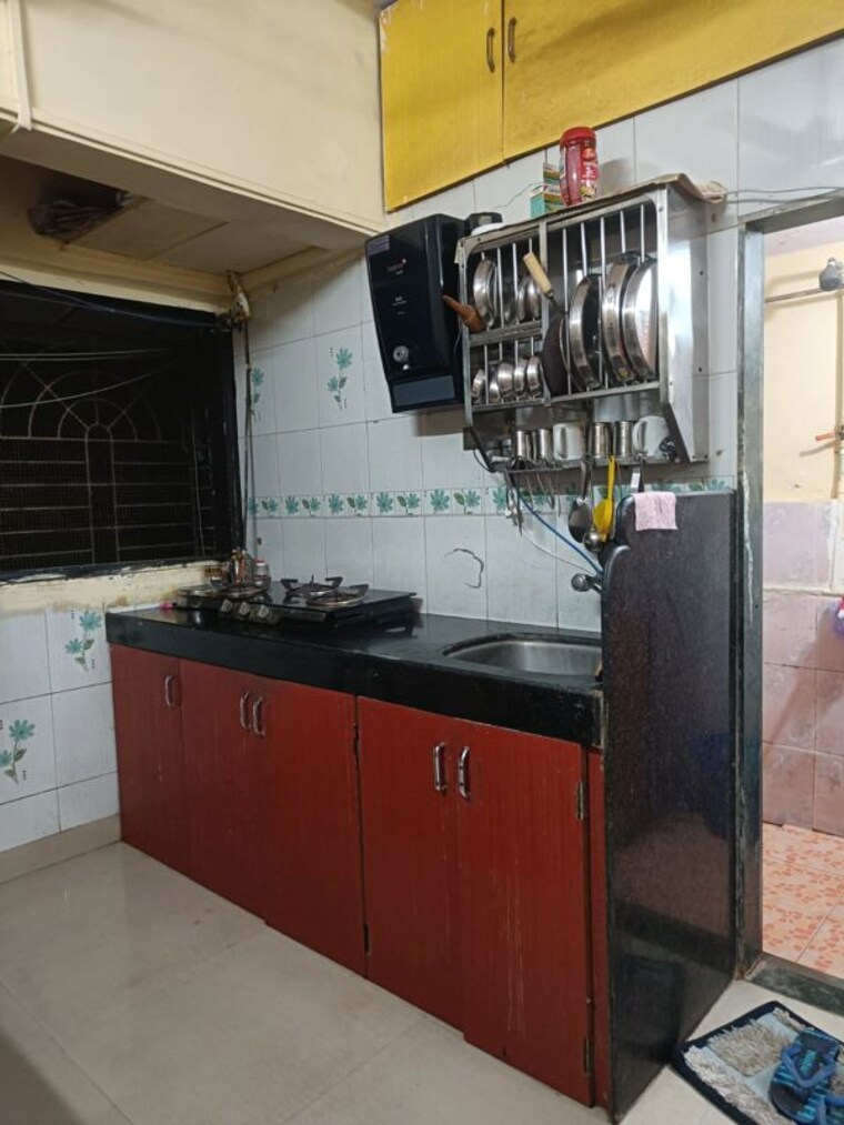 Kitchen, ashirwad-chs-andheri-east 1 RK 300 Sq.Ft. Apartment In Andheri East Mumbai 10056493