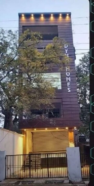  Shop For Rent in Lalbagh