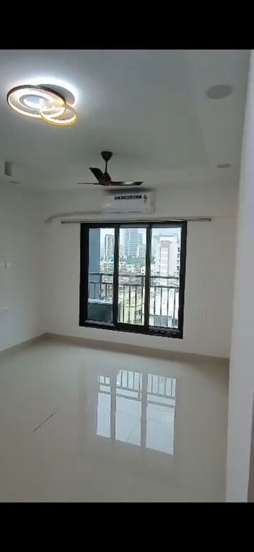2 BHK Apartment For Rent in Goregaon West