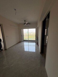 2 BHK Apartment For Rent in Platinum Life