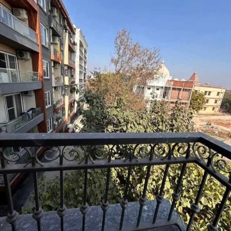 Exterior View, chattarpur 4 Bedroom 1800 Sq.Ft. Builder Floor In Chattarpur Delhi 10056673