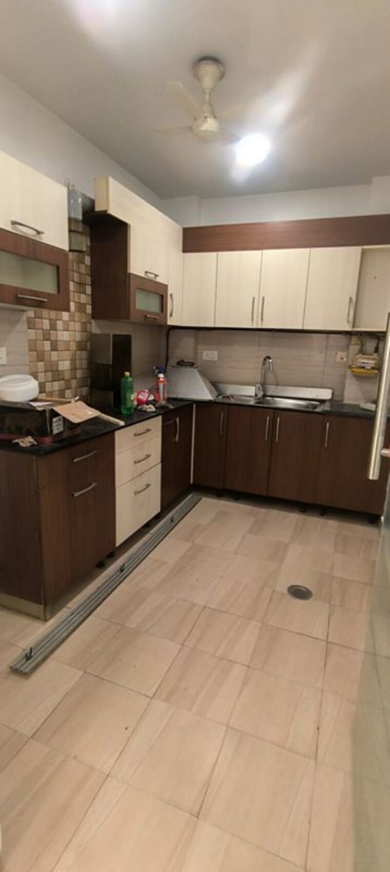 Kitchen, chittaranjan park 3 Bedroom 160 Sq.Yd. Builder Floor In Chittaranjan Park Delhi 10056692