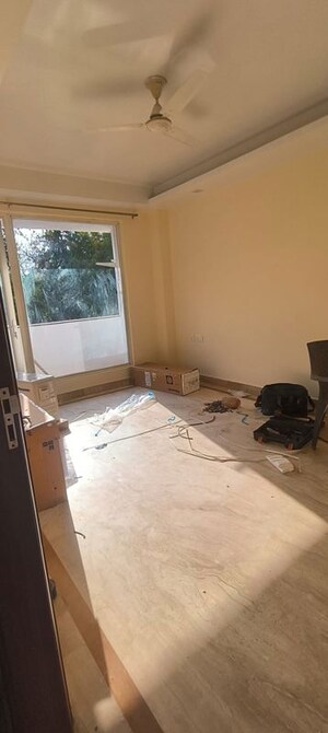 3 BHK Builder Floor For Rent in Chittaranjan Park