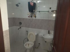 2 BHK + Pooja Room Apartment For Rent in Varun Enclave