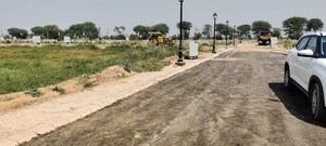  Plot For Sale in Sector 76