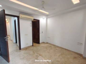 Room in 3 BHK Builder Floor at Greater Kailash I – for Rent