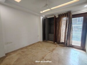 Room in 3 BHK Builder Floor at Greater Kailash I – for Rent