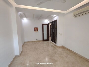 Room in 3 BHK Builder Floor at Greater Kailash I – for Rent