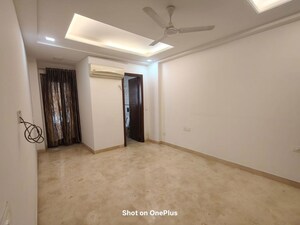 Room in 3 BHK Builder Floor at Greater Kailash I – for Rent