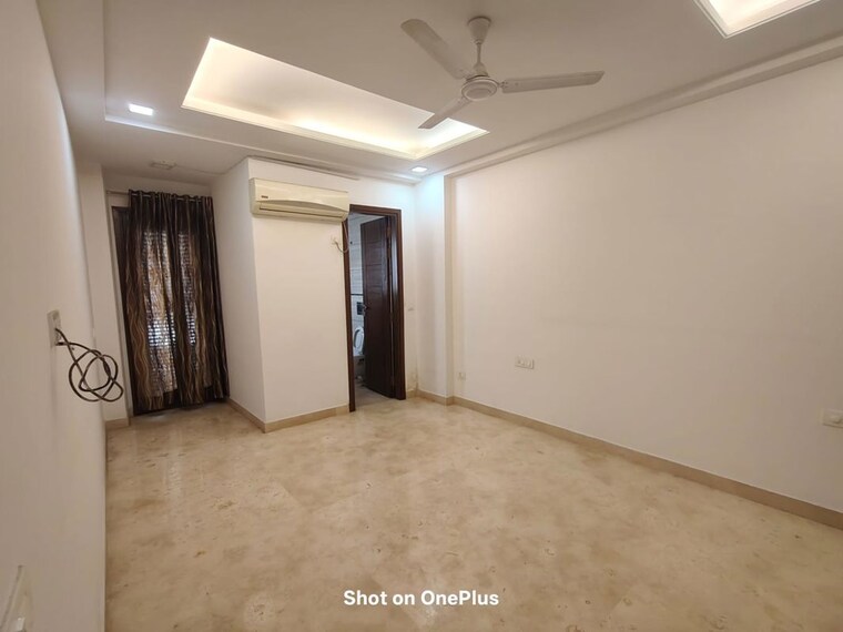 Room, greater kailash i 3 Bedroom 208 Sq.Yd. Builder Floor In Greater Kailash I Delhi 10056713