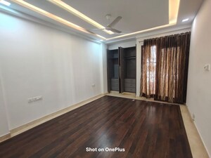Room in 3 BHK Builder Floor at Greater Kailash I – for Rent