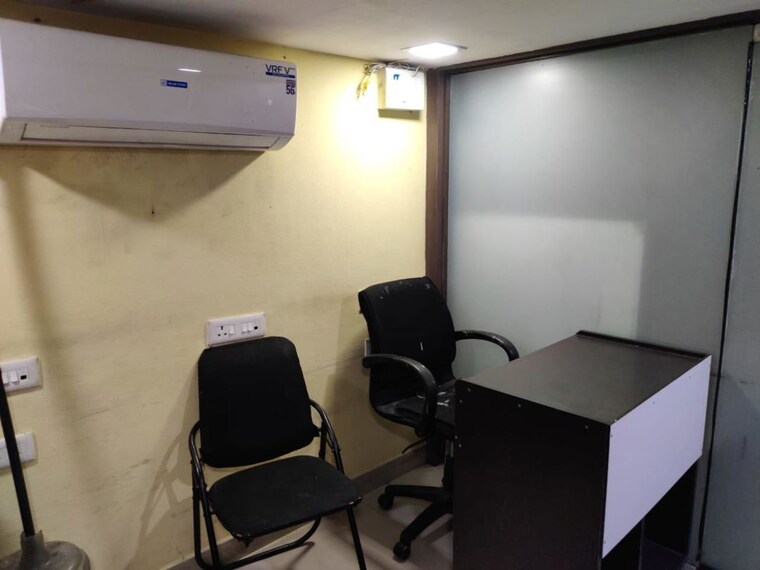 Team Area, haware-fantasia Commercial Office Space 212 Sq.Ft. In Vashi Sector 28 Navi Mumbai 10056715