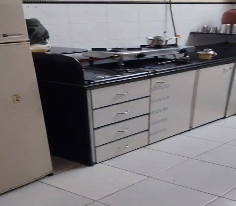 Kitchen, parel 2 Bedroom 750 Sq.Ft. Apartment In Parel Mumbai 10056694