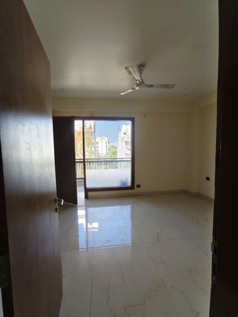 Room, sector 57 3 Bedroom 2500 Sq.Ft. Builder Floor In Sector 57 Gurgaon 10056787